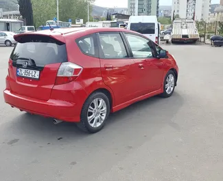 Noleggio Honda Fit. Auto Economica, Comfort per il noleggio in Georgia ✓ Cauzione di Deposito di 200 GEL ✓ Opzioni assicurative RCT, CDW, SCDW, Passeggeri, Furto, Giovane.