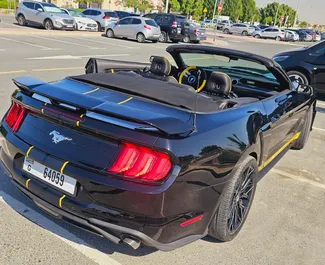 Noleggio auto Ford Mustang Coupe 2022 negli Emirati Arabi Uniti, con carburante Benzina e 400 cavalli di potenza ➤ A partire da 300 AED al giorno.