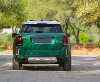 Noleggio auto Mini Countryman Cooper S 2023 negli Emirati Arabi Uniti, con carburante Benzina e 192 cavalli di potenza ➤ A partire da 450 AED al giorno.