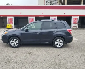 Vista frontale di un noleggio Subaru Forester a Tbilisi, Georgia ✓ Auto #10838. ✓ Cambio Automatico TM ✓ 0 recensioni.