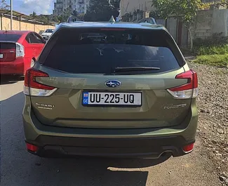 Interni di Subaru Forester in affitto in Georgia. Un'ottima auto da 5 posti con cambio Automatico.