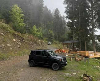 Jeep Renegade 2016 con sistema A trazione integrale, disponibile a Tbilisi.