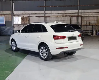 Audi Q3 2016 disponibile per il noleggio a Durazzo, con limite di chilometraggio di illimitato.