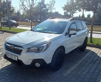 Vista frontale di un noleggio Subaru Outback a Tbilisi, Georgia ✓ Auto #10955. ✓ Cambio Automatico TM ✓ 0 recensioni.