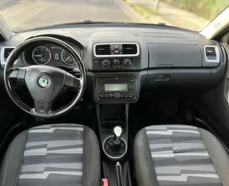 Noleggio Skoda Fabia. Auto Economica per il noleggio in Albania ✓ Cauzione di Senza deposito ✓ Opzioni assicurative RCT, FDW, Furto, All'estero.