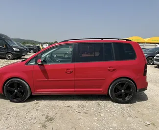 Noleggio auto Volkswagen Touran 2010 in Albania, con carburante Diesel e  cavalli di potenza ➤ A partire da 17 EUR al giorno.