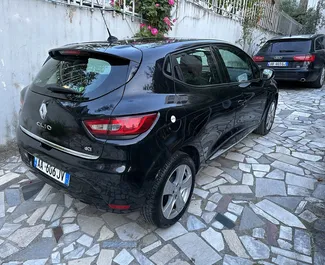 Motore Diesel da 1,5L di Renault Clio 5 2014 per il noleggio all'aeroporto di Tirana.