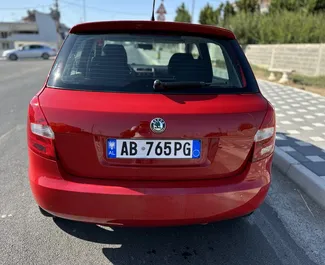 Noleggio auto Skoda Fabia #11061 Manuale all'aeroporto di Tirana, dotata di motore 1,2L ➤ Da Enrigen in Albania.