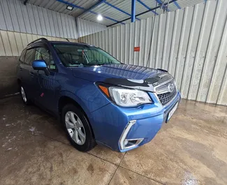 Vista frontale di un noleggio Subaru Forester Limited all'aeroporto di Kutaisi, Georgia ✓ Auto #10996. ✓ Cambio Automatico TM ✓ 0 recensioni.