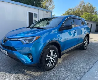 Noleggio Toyota Rav4. Auto Comfort, SUV, Crossover per il noleggio in Georgia ✓ Cauzione di Deposito di 500 GEL ✓ Opzioni assicurative RCT, CDW, Passeggeri, Furto.