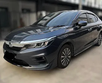 Motore Benzina da L di Honda City 2023 per il noleggio all'aeroporto Suvarnabhumi di Bangkok.