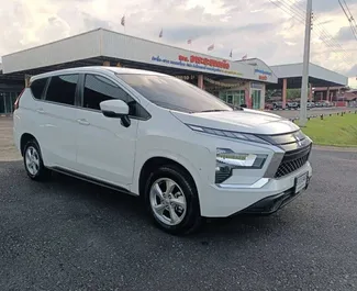 Noleggio auto Mitsubishi Xpander #11207 Automatico all'aeroporto Suvarnabhumi di Bangkok, dotata di motore L ➤ Da Worawut in Thailandia.