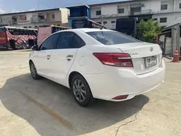 Toyota Vios 2020 disponibile per il noleggio all'aeroporto Suvarnabhumi di Bangkok, con limite di chilometraggio di illimitato.