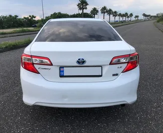 Motore Ibrido da 2,5L di Toyota Camry 2012 per il noleggio a Batumi.