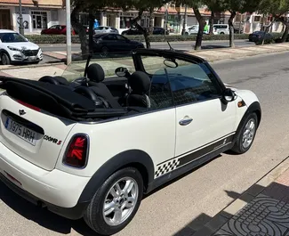 Noleggio Mini Cooper Cabrio. Auto Comfort, Premium, Cabrio per il noleggio in Spagna ✓ Cauzione di Deposito di 500 EUR ✓ Opzioni assicurative RCT, Furto, All'estero.