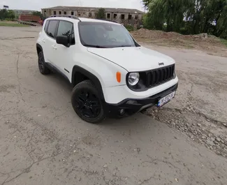Vista frontale di un noleggio Jeep Renegade a Kutaisi, Georgia ✓ Auto #11179. ✓ Cambio Automatico TM ✓ 3 recensioni.