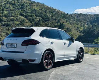 Noleggio auto Porsche Cayenne #6291 Automatico a Tbilisi, dotata di motore 4,8L ➤ Da Evgenii in Georgia.