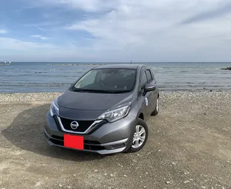 Nissan Note 2019 con sistema A trazione anteriore, disponibile a Larnaca.