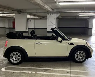 Noleggio auto Mini Cooper Cabrio 2014 in Spagna, con carburante Diesel e 150 cavalli di potenza ➤ A partire da 52 EUR al giorno.