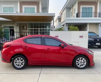 Motore Benzina da L di Mazda 2 2019 per il noleggio all'aeroporto Suvarnabhumi di Bangkok.