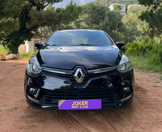 Renault Clio 4 2017 disponibile per il noleggio a Budva, con limite di chilometraggio di 200 km/giorno.