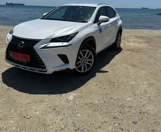 Vista frontale di un noleggio Lexus NX a Larnaca, Cipro ✓ Auto #11210. ✓ Cambio Automatico TM ✓ 0 recensioni.