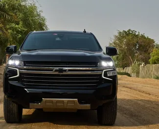 Noleggio auto Chevrolet Tahoe 2023 negli Emirati Arabi Uniti, con carburante Benzina e 343 cavalli di potenza ➤ A partire da 510 AED al giorno.