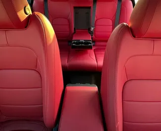 Noleggio Jaguar XE Long. Auto Comfort, Premium, Lusso per il noleggio negli Emirati Arabi Uniti ✓ Cauzione di Senza deposito ✓ Opzioni assicurative RCT, SCDW, Passeggeri, Furto, Senza deposito.