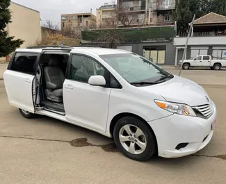 Noleggio auto Toyota Sienna #11163 Automatico a Tbilisi, dotata di motore 3,5L ➤ Da Shota in Georgia.