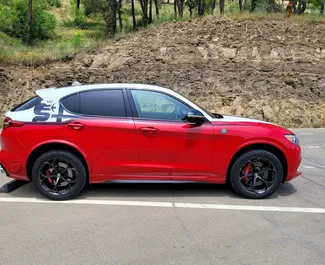 Noleggio Alfa Romeo Stelvio Quadrifoglio. Auto Comfort, SUV, Crossover per il noleggio in Georgia ✓ Cauzione di Deposito di 800 GEL ✓ Opzioni assicurative RCT, CDW.