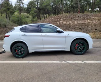 Noleggio Alfa Romeo Stelvio Quadrifoglio. Auto Comfort, SUV, Crossover per il noleggio in Georgia ✓ Cauzione di Deposito di 800 GEL ✓ Opzioni assicurative RCT, CDW.