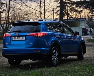 Toyota Rav4 2018 disponibile per il noleggio a Kutaisi, con limite di chilometraggio di illimitato.