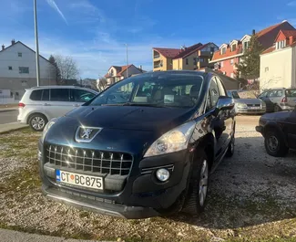 Vista frontale di un noleggio Peugeot 3008 a Budva, Montenegro ✓ Auto #11537. ✓ Cambio Automatico TM ✓ 0 recensioni.