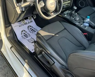 Motore Diesel da 2,0L di Audi A5 Cabrio 2016 per il noleggio all'aeroporto di Tirana.