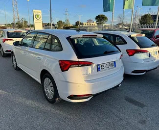 Noleggio Skoda Scala. Auto Comfort per il noleggio in Albania ✓ Cauzione di Deposito di 200 EUR ✓ Opzioni assicurative RCT, All'estero.