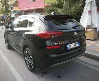 Noleggio Hyundai Tucson. Auto Economica, Comfort, SUV, Crossover per il noleggio in Albania ✓ Cauzione di Deposito di 300 EUR ✓ Opzioni assicurative RCT, CDW, All'estero.