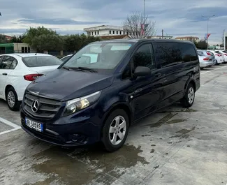 Noleggio auto Mercedes-Benz Vito #11584 Automatico all'aeroporto di Tirana, dotata di motore 2,5L ➤ Da Marenglen in Albania.