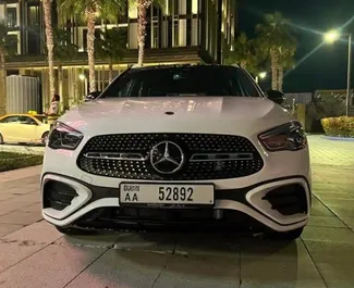 Mercedes-Benz GLA220 2023 disponibile per il noleggio a Dubai, con limite di chilometraggio di illimitato.