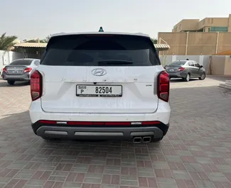 Noleggio auto Hyundai Palisade 2025 negli Emirati Arabi Uniti, con carburante Benzina e 291 cavalli di potenza ➤ A partire da 253 AED al giorno.