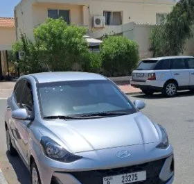 Noleggio auto Hyundai i10 2024 negli Emirati Arabi Uniti, con carburante Benzina e 74 cavalli di potenza ➤ A partire da 95 AED al giorno.