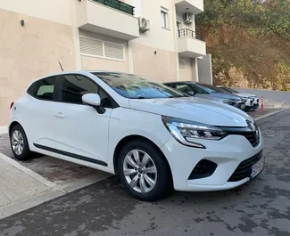 Noleggio Renault Clio 5. Auto Economica per il noleggio in Montenegro ✓ Cauzione di Senza deposito ✓ Opzioni assicurative RCT, CDW, SCDW, Passeggeri, All'estero.