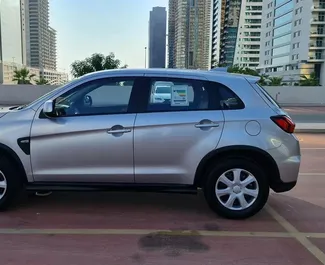 Noleggio Mitsubishi ASX. Auto Comfort, Crossover per il noleggio negli Emirati Arabi Uniti ✓ Cauzione di Deposito di 2000 AED ✓ Opzioni assicurative RCT, SCDW.