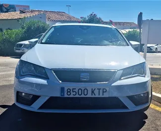 Noleggio SEAT Leon ST. Auto Comfort per il noleggio in Spagna ✓ Cauzione di Senza deposito ✓ Opzioni assicurative RCT, CDW, SCDW, Giovane.