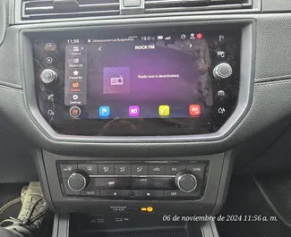 SEAT Ibiza 2022 disponibile per il noleggio a Malaga, con limite di chilometraggio di 200 km/giorno.
