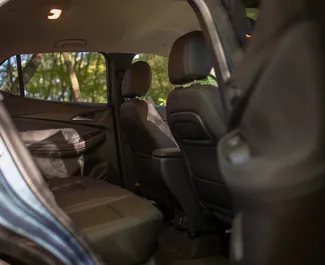 Noleggio Buick Encore. Auto Comfort, Crossover per il noleggio in Georgia ✓ Cauzione di Deposito di 560 GEL ✓ Opzioni assicurative RCT, CDW, SCDW, FDW, Passeggeri, Furto.