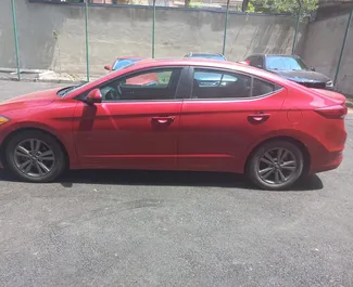 Hyundai Elantra 2017 disponibile per il noleggio all'aeroporto di Tbilisi, con limite di chilometraggio di illimitato.