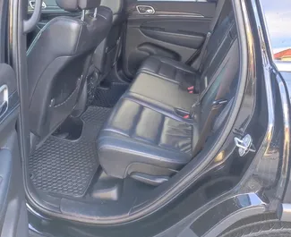 Noleggio Jeep Grand Cherokee. Auto Comfort, Premium, SUV per il noleggio in Georgia ✓ Cauzione di Senza deposito ✓ Opzioni assicurative RCT, FDW, Passeggeri, Furto.
