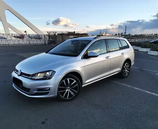 Motore Diesel da 2,0L di Volkswagen Golf Variant 2014 per il noleggio a Barcellona.