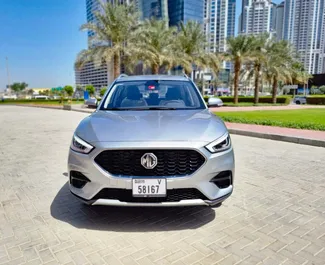 Vista frontale di un noleggio MG ZS a Dubai, Emirati Arabi Uniti ✓ Auto #11422. ✓ Cambio Automatico TM ✓ 0 recensioni.
