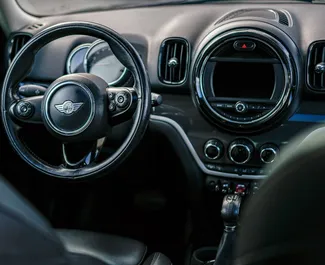 Mini Countryman Cooper S 2017 con sistema A trazione integrale, disponibile a Tbilisi.